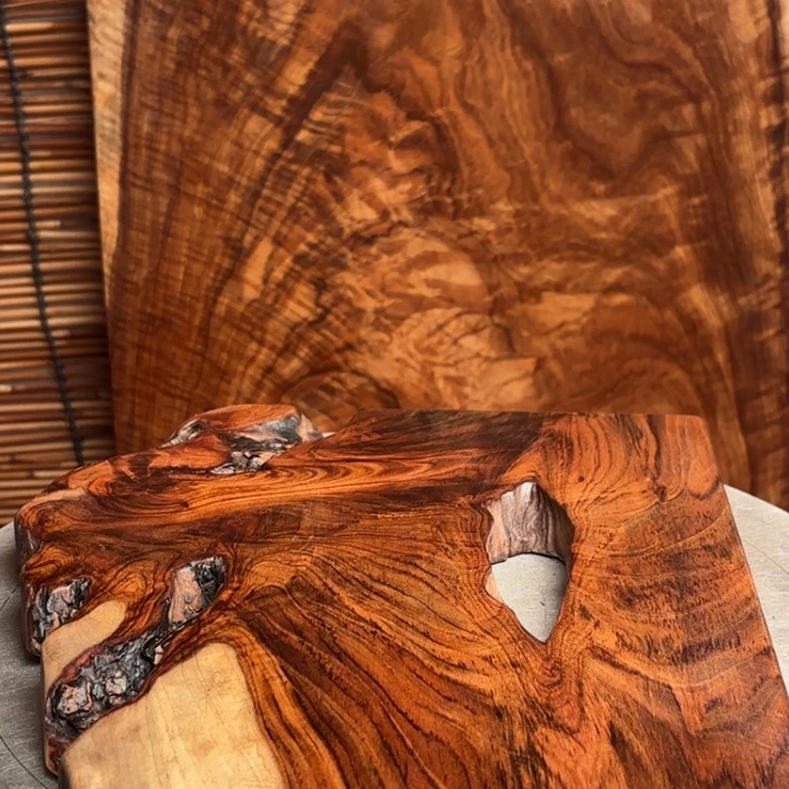 本***计大叶紫檀（黑酸枝木类）