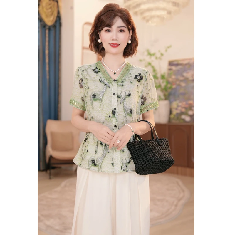 2025新款气质中年妈妈夏季时尚上衣服洋气中老年女装上衣套装