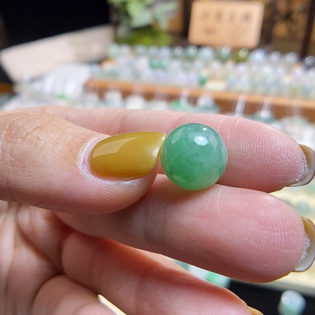 翡翠未镶嵌颈饰11.6绿珠