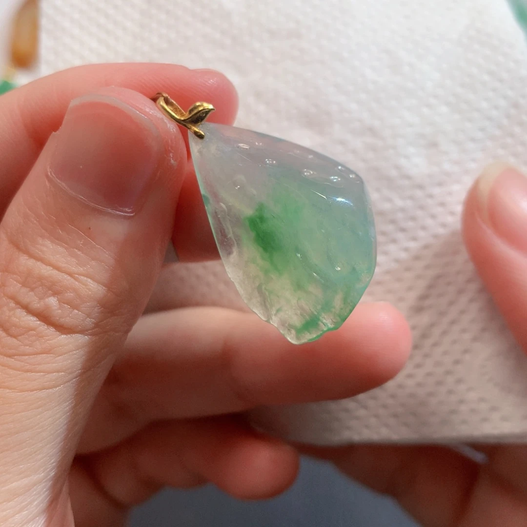 翡翠未镶嵌吊坠(不含链)73