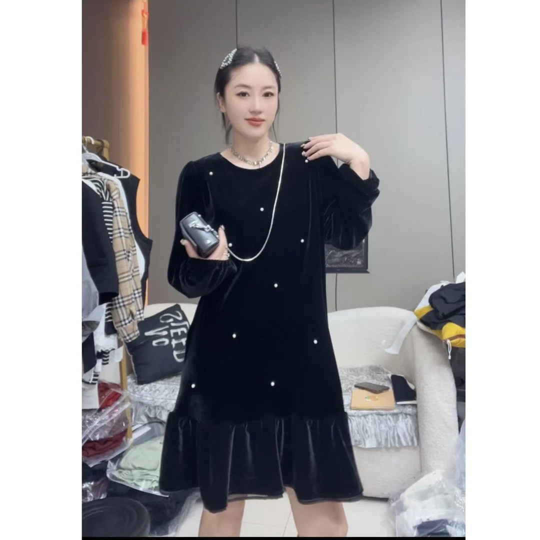 YiYi推荐重工钉珠拼接金丝绒连衣裙女新款高级感气质宽松荷叶裙