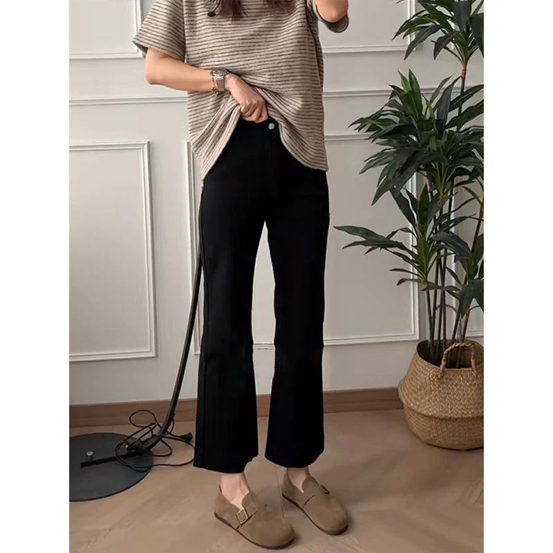 2025秋冬新款梨形身材高腰直筒牛仔裤女百搭黑色高弹力显瘦微喇裤