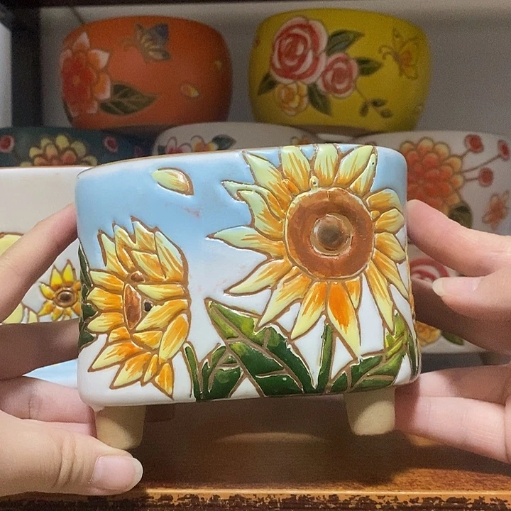 外长13宽11-12高10左右，韩式多肉植物花盆