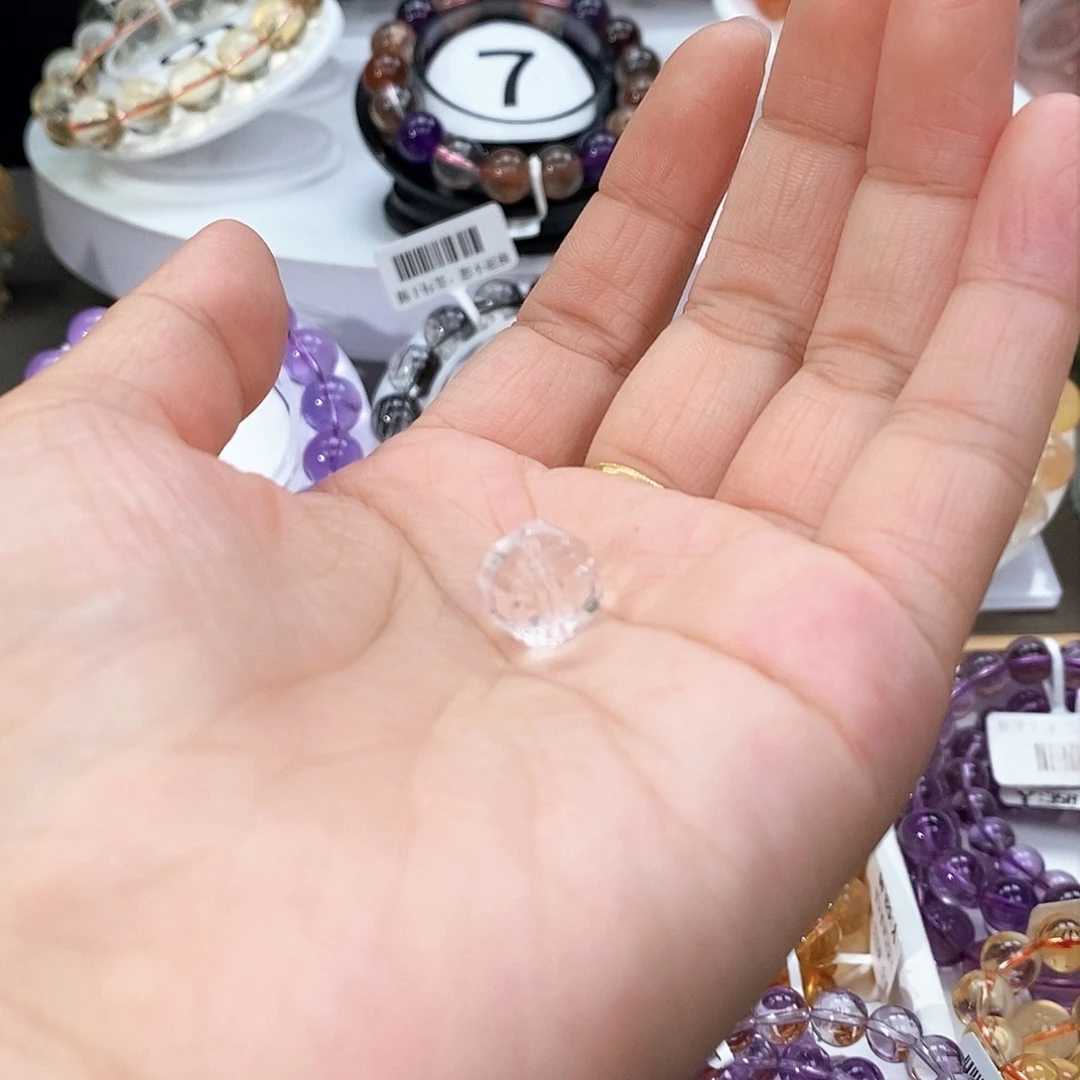 水晶手串未镶嵌白