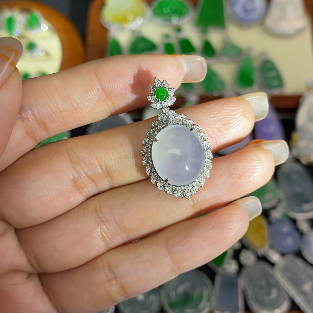 翡翠18K金镶嵌颈饰A货翡翠