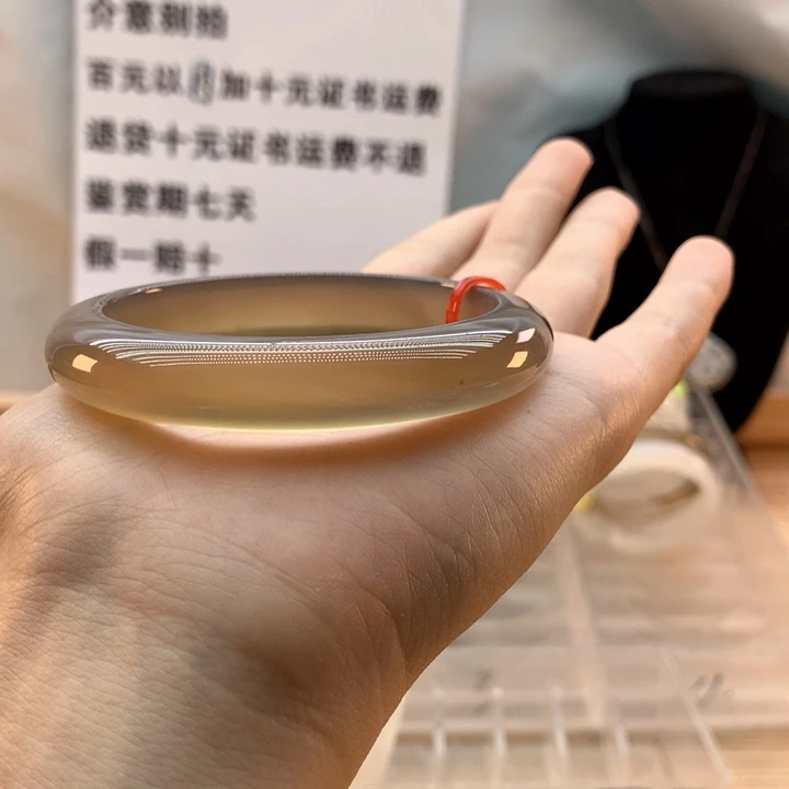 【闪购商品】玛瑙/玉髓手镯未镶嵌?*?