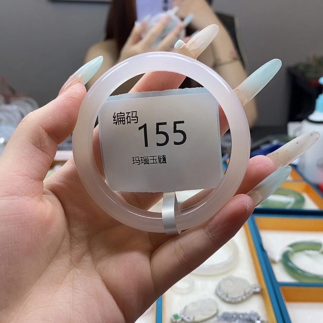 噗***哇玛瑙/玉髓手镯合金