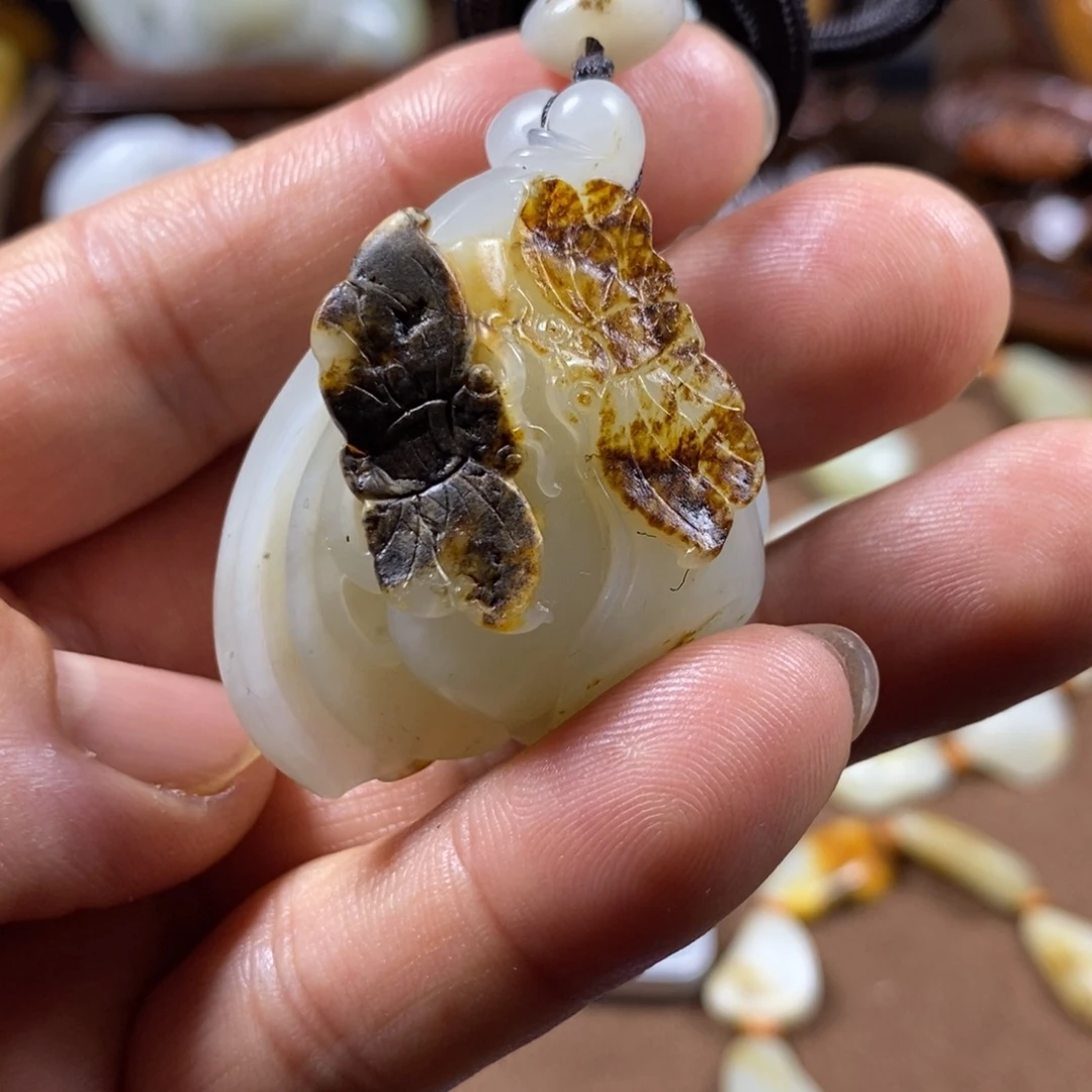 和田玉未镶嵌挂件