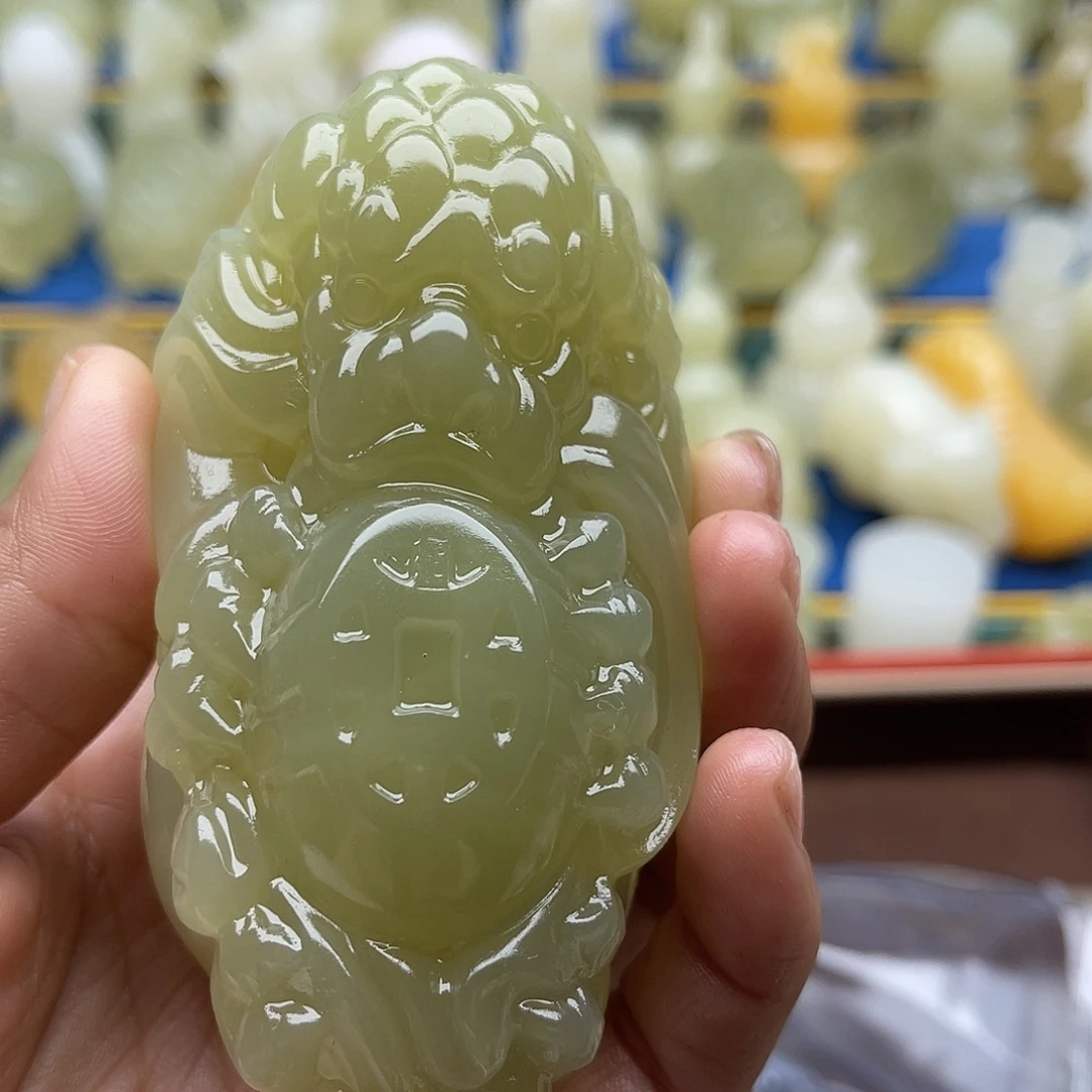 双***龙玉天然桌面小摆件