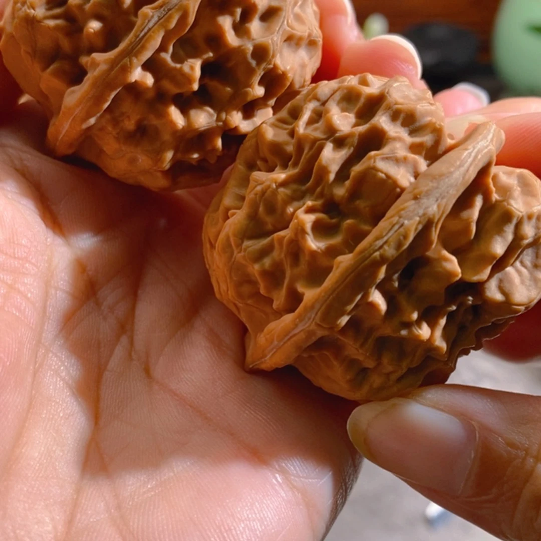 【闪购商品】吊坠文玩核桃又**儿核欢