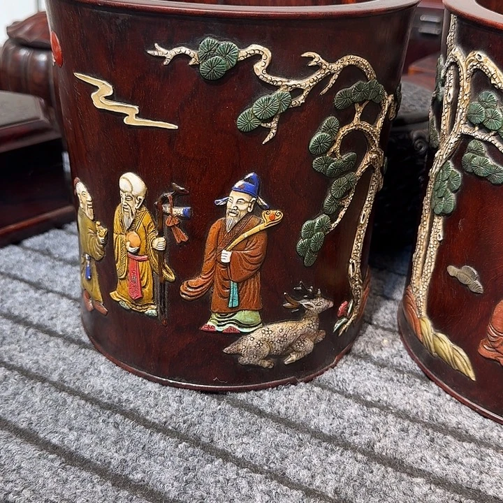 乐***修工艺品的销售收入达到