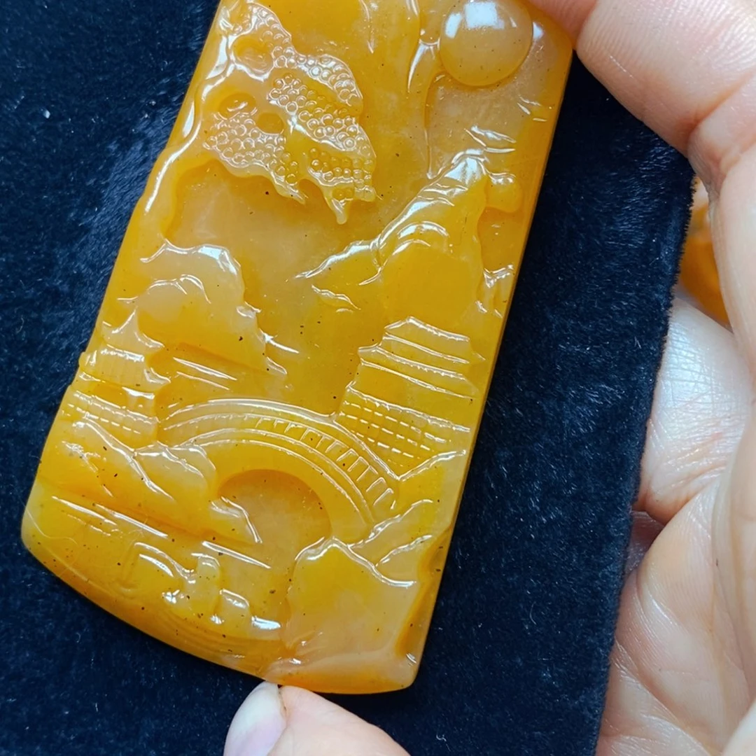 钛钢石英质玉（黄龙玉）吊坠(不含链)