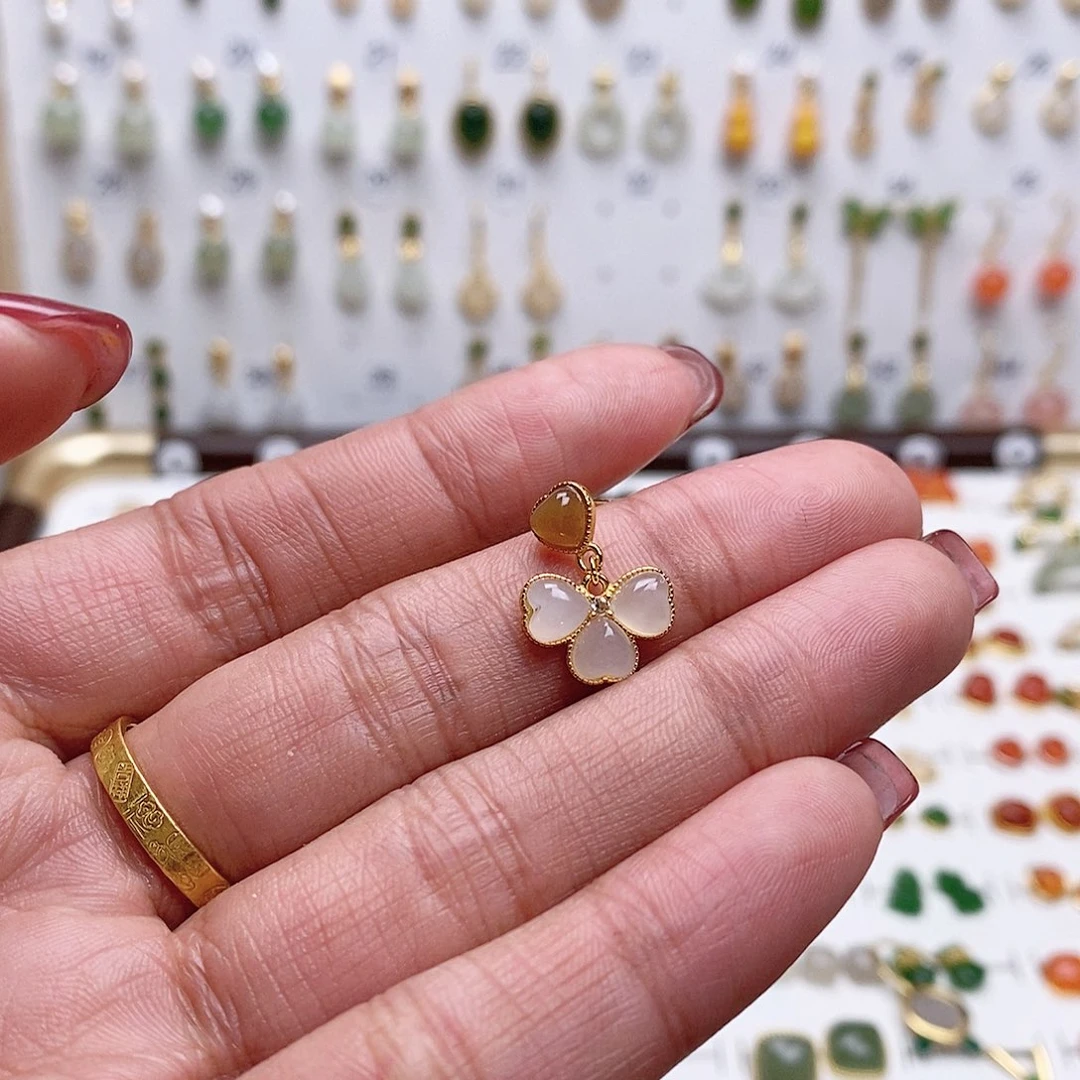 听***猫和田玉银S925镶嵌耳饰