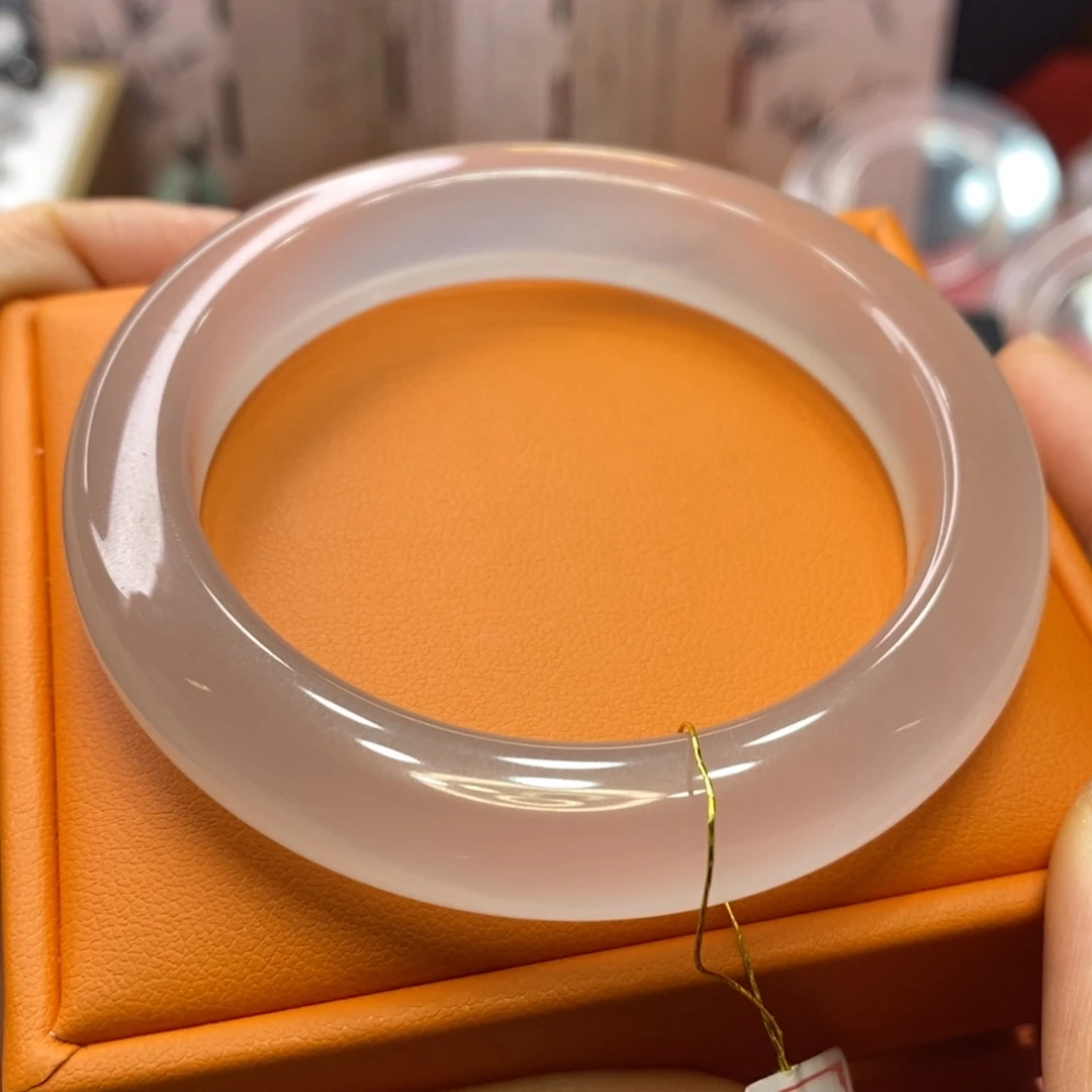 爱***木石英质玉未镶嵌吊坠