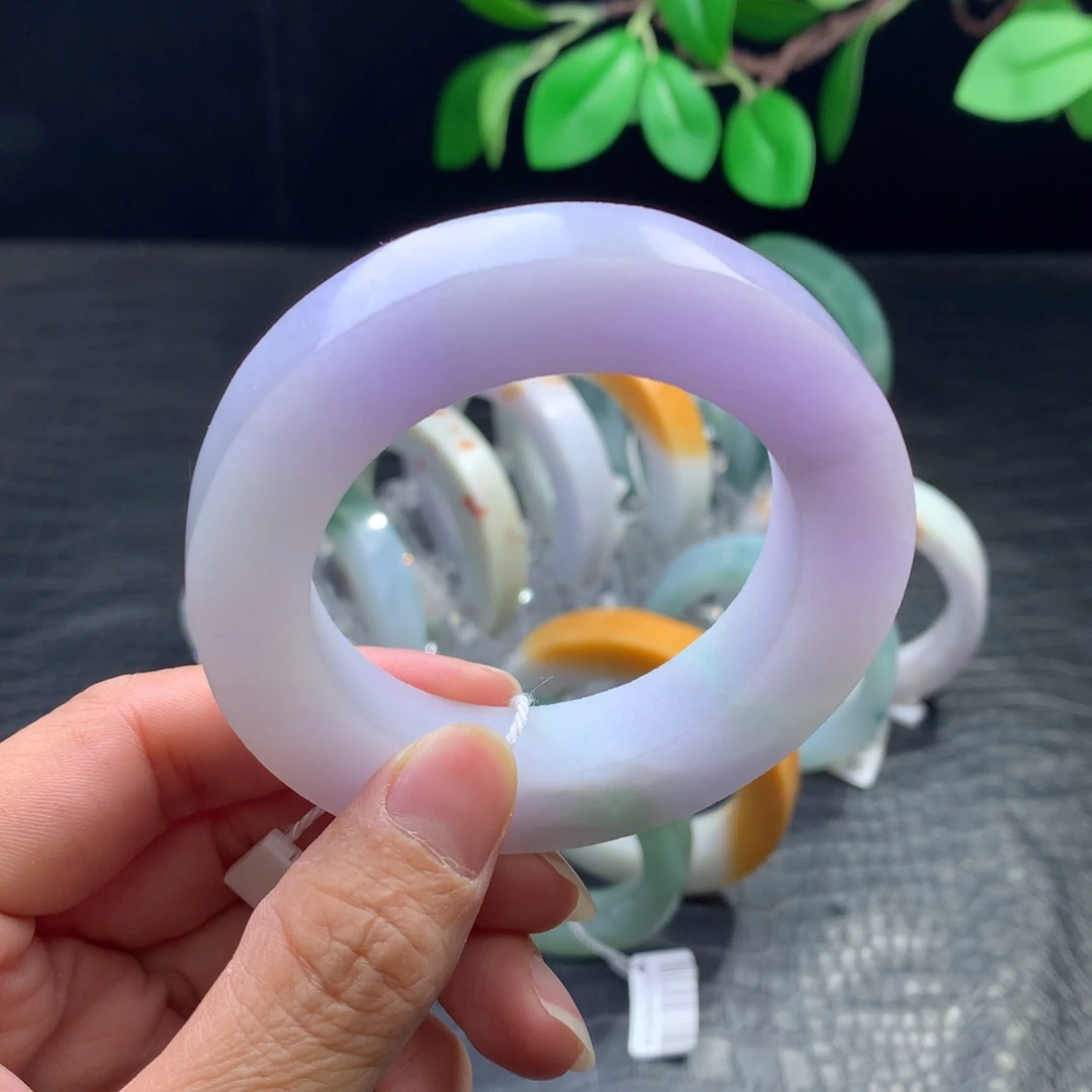 定制翡翠未镶嵌手镯