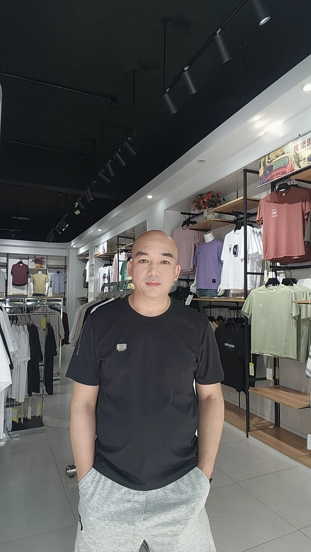 十字红豆2025夏季冰丝无痕T恤简约透气速干超爽排汗抗起球百搭T恤