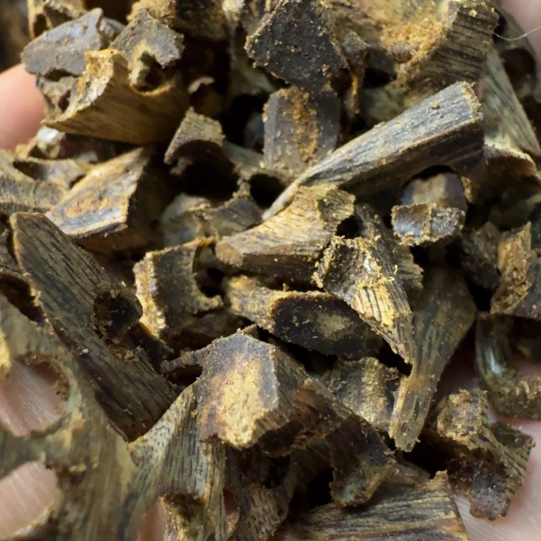 沉香碎屑沉香绿奇楠香霸高油碎料50g