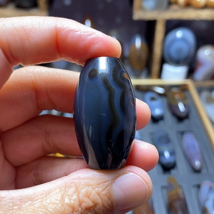 赚***子玛瑙/玉髓未镶嵌珠宝半成品