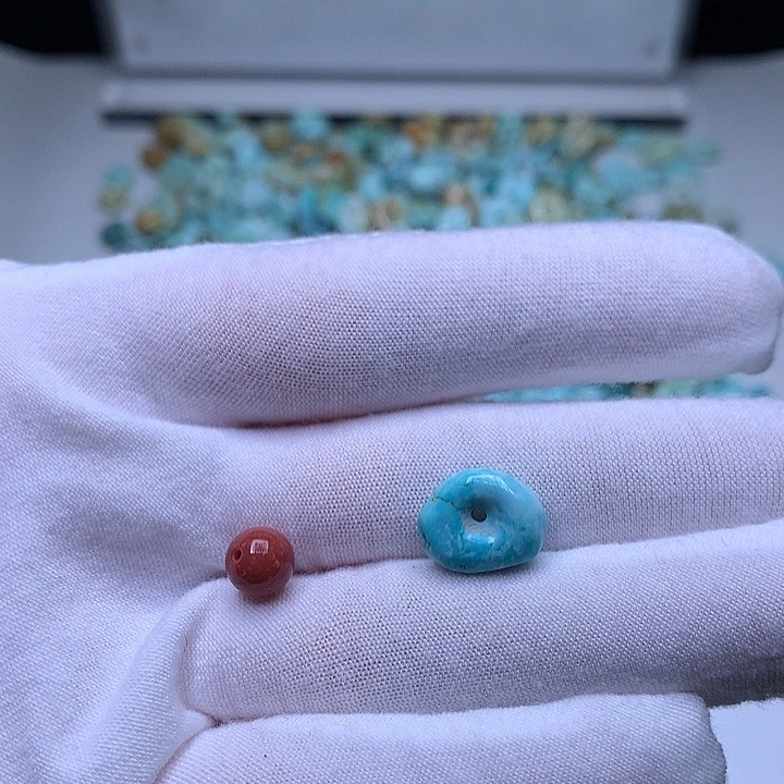 南红玛瑙未镶嵌珠宝奇石