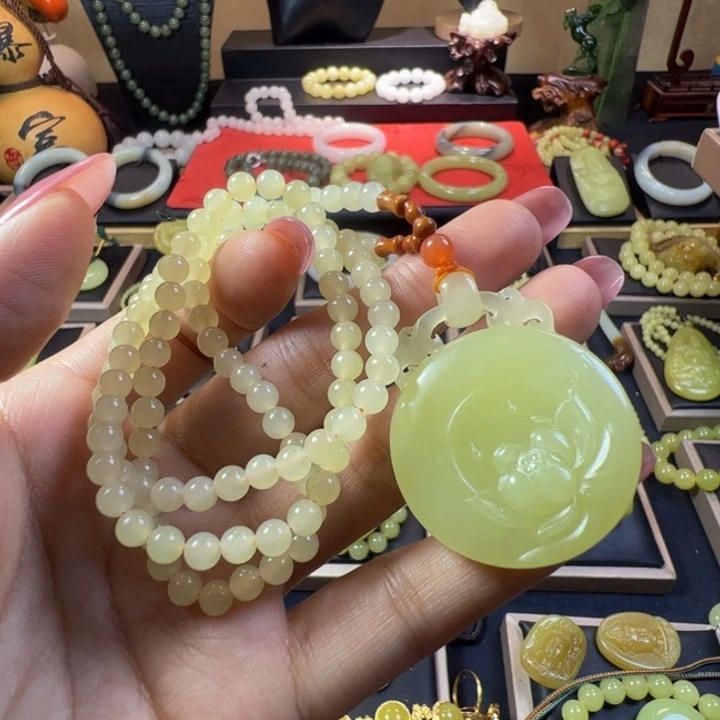和田玉（黄玉）未镶嵌颈饰