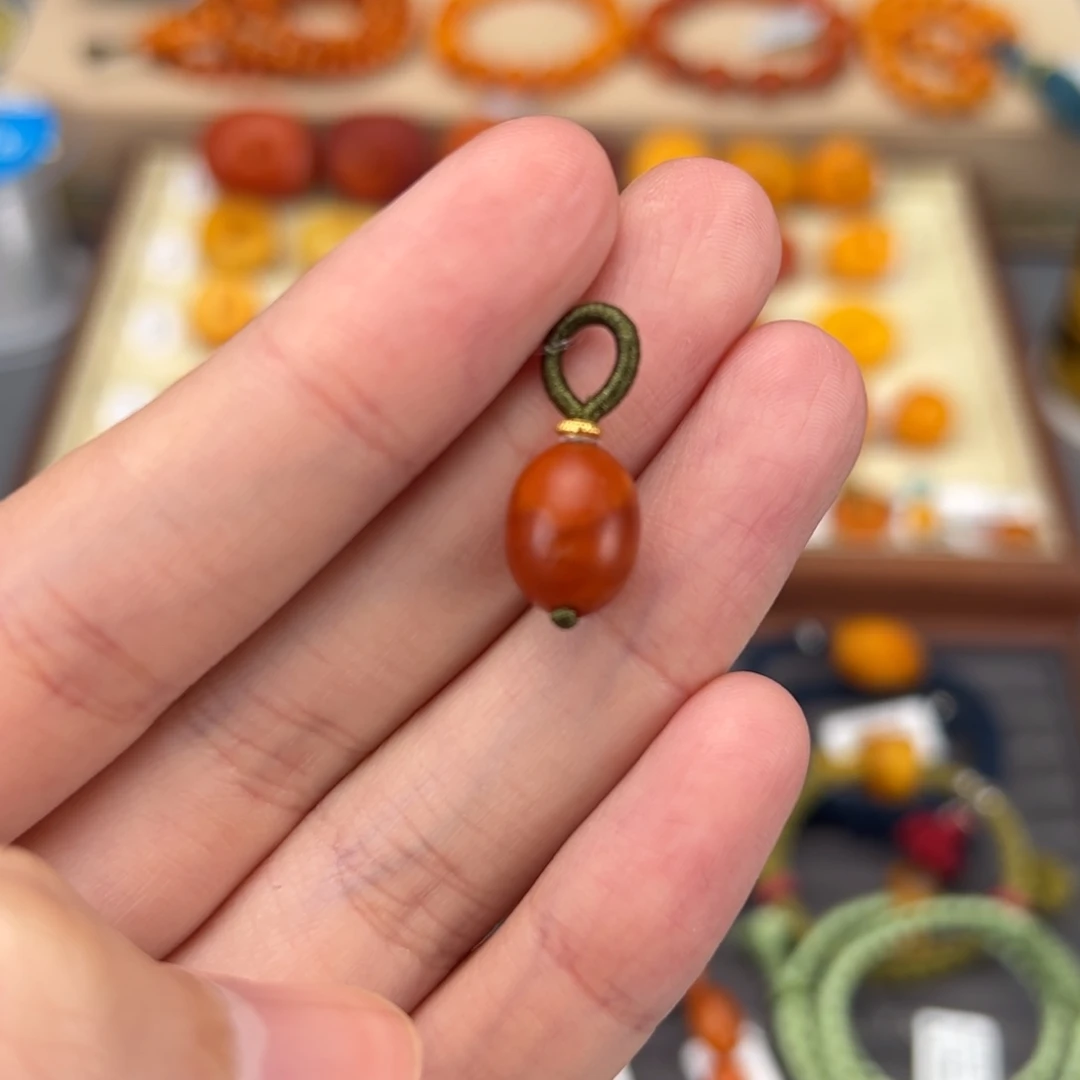 未镶嵌琥珀裸石?*苗定制