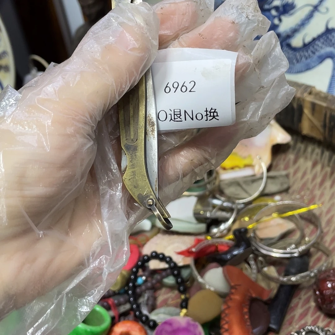 张***宝瓷片6962号工艺品