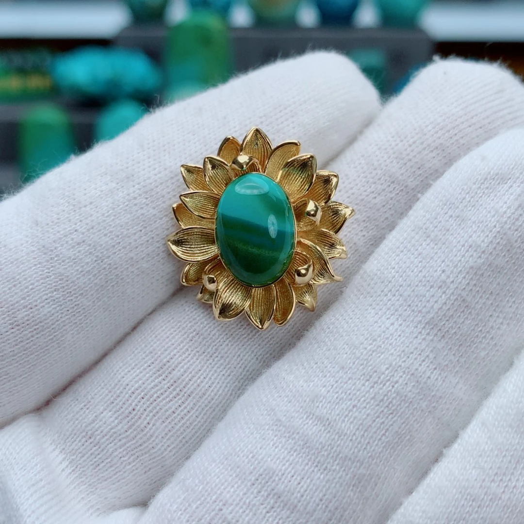 绿松石颈饰18K金镶嵌