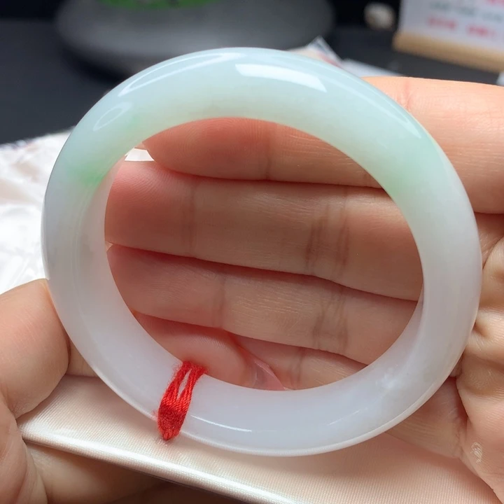 翡翠手镯未镶嵌56565757