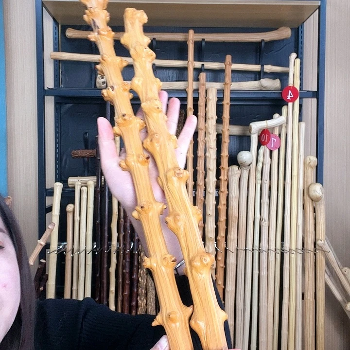 晓***云木棍承载着我们的生活状态