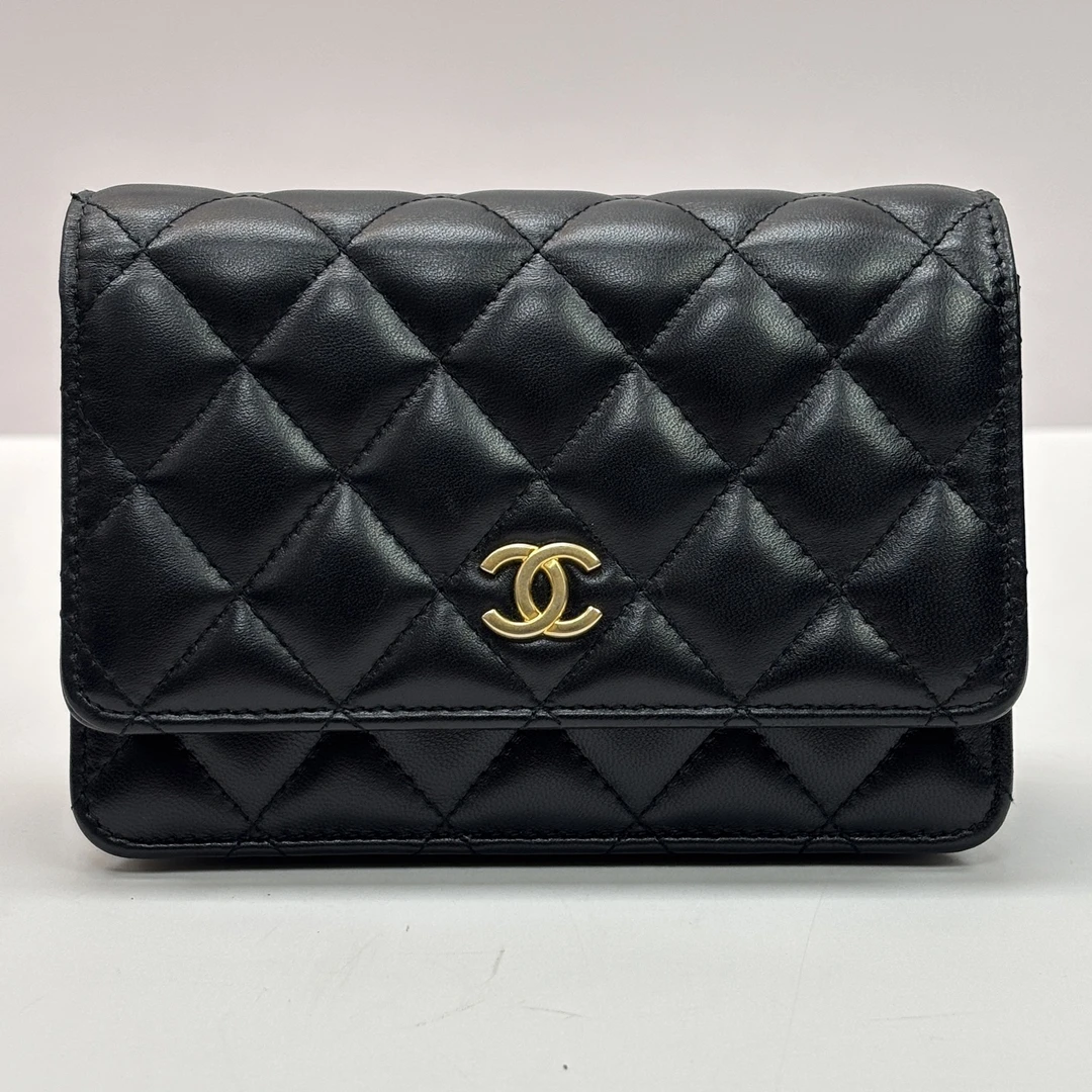 95新 Chanel/香奈儿 黑金肩带荷叶边mini woc链条包 10099