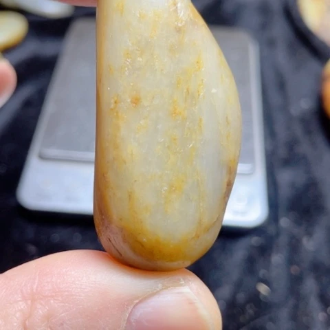 未镶嵌和田玉（糖玉）挂件