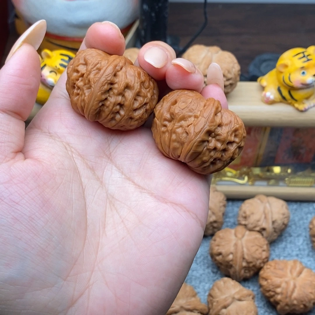 财***肝文玩核桃吊坠元宝