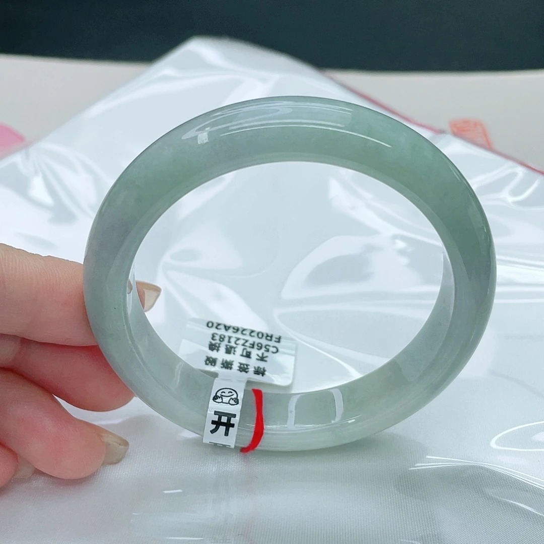 翡翠手镯未镶嵌正55.7