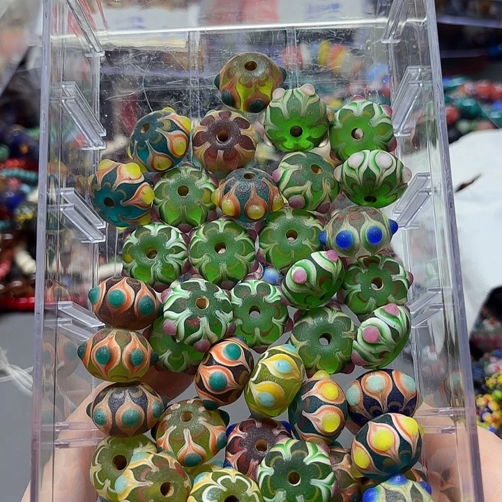 琉璃颈饰琉璃琉璃莲花珠