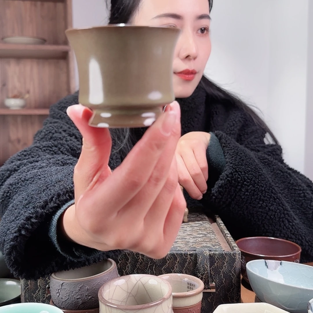 瓷摆件小马蹄杯手工