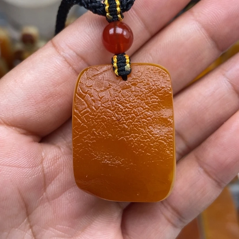 【闪购商品】琥珀颈饰未镶嵌
