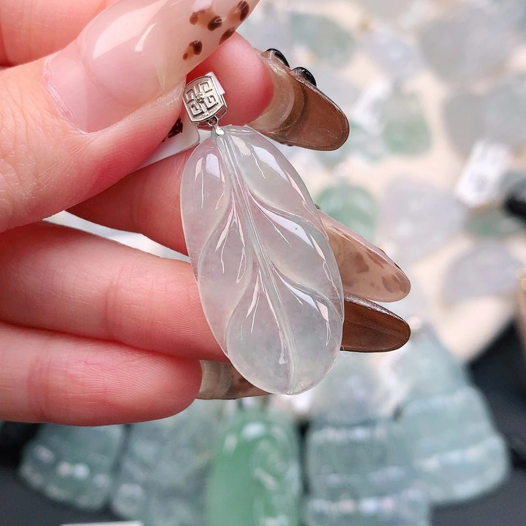 翡翠颈饰18K金镶嵌冰晴叶32.6、17、4