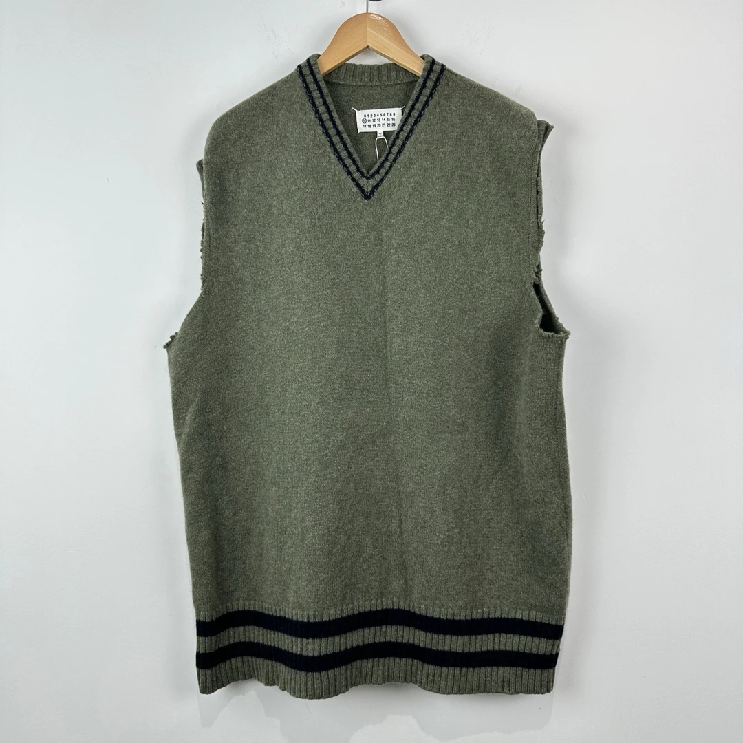 99新 Maison Margiela/梅森马吉拉 V领羊毛马甲毛衣 L码/1208
