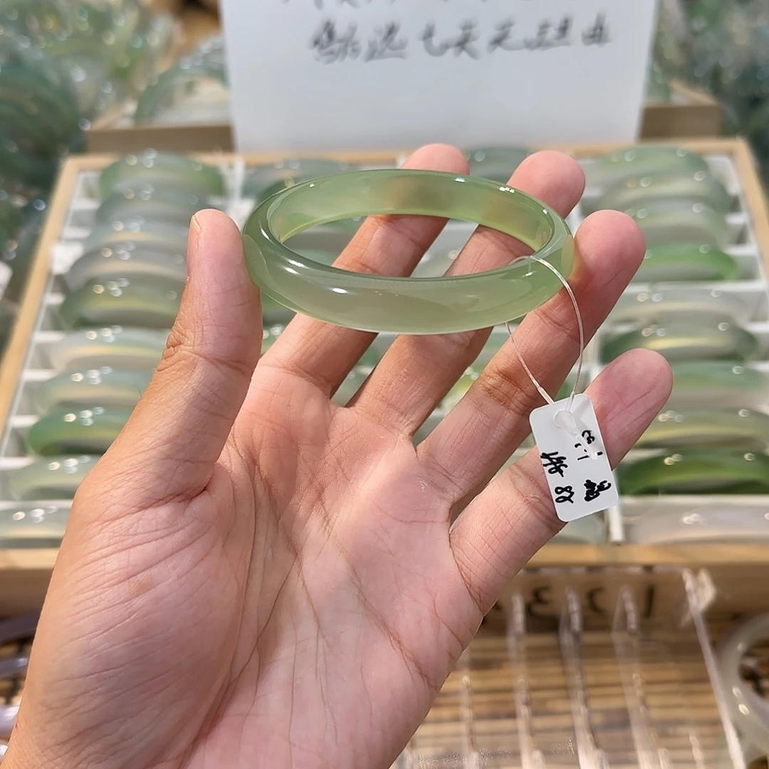 玛瑙/玉髓未镶嵌手镯圈口59.1