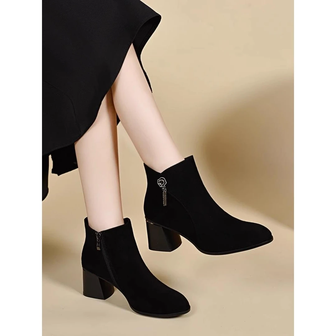 羊皮女士绒面短靴女2025新款尖头粗跟瘦瘦靴加绒高跟女靴春秋单靴