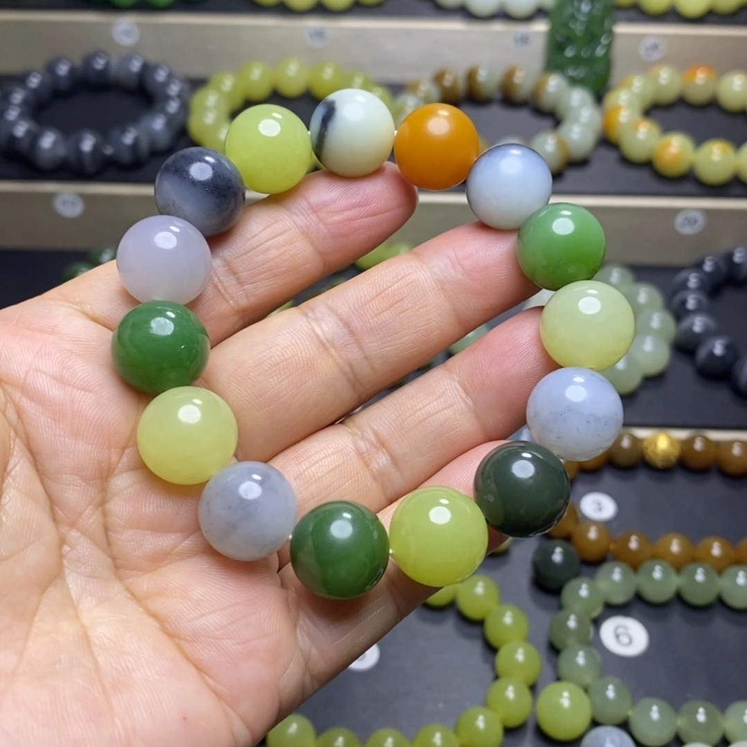 和田玉未镶嵌手串