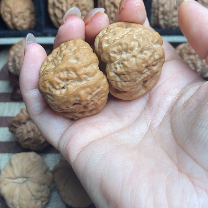 吊坠文玩核桃蛤蟆头已修尖