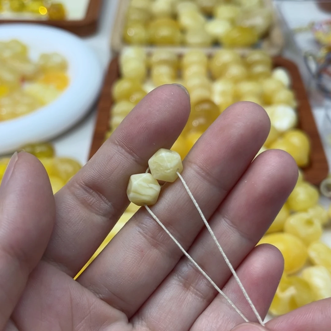 【闪购商品】未镶嵌蜜蜡裸石配饰