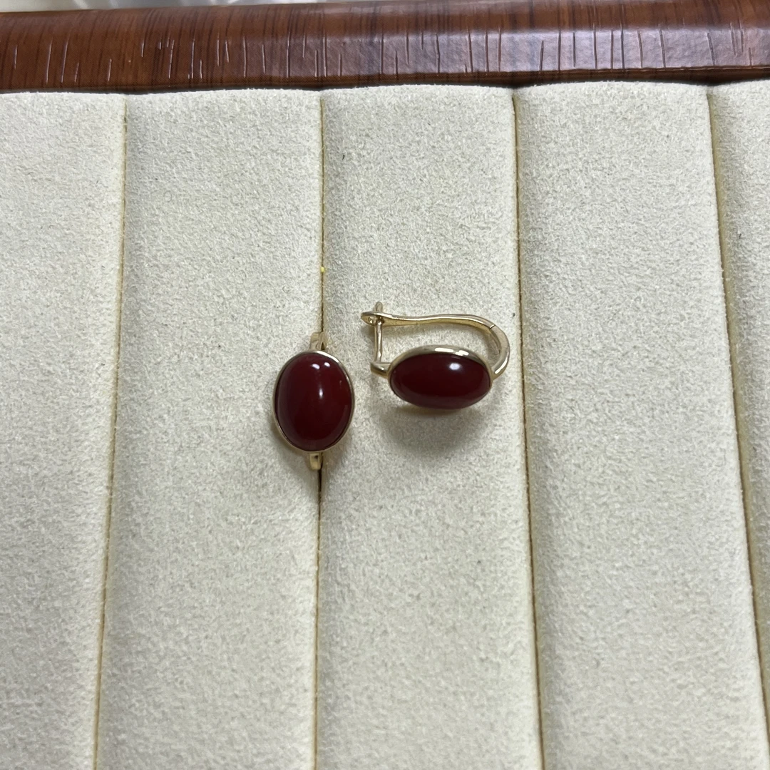 天然阿卡红珊瑚牛血色耳扣