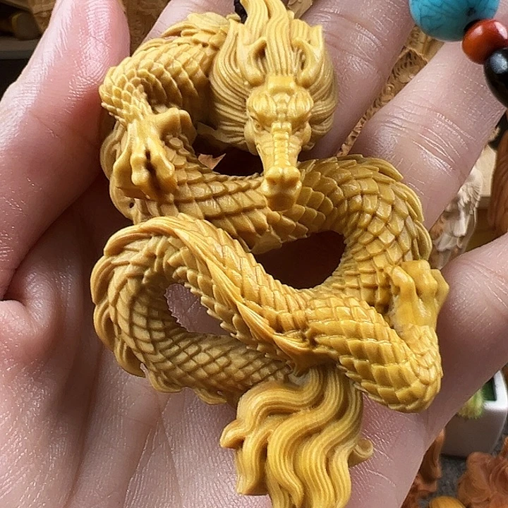 黄杨木龙行天下7.5cm……