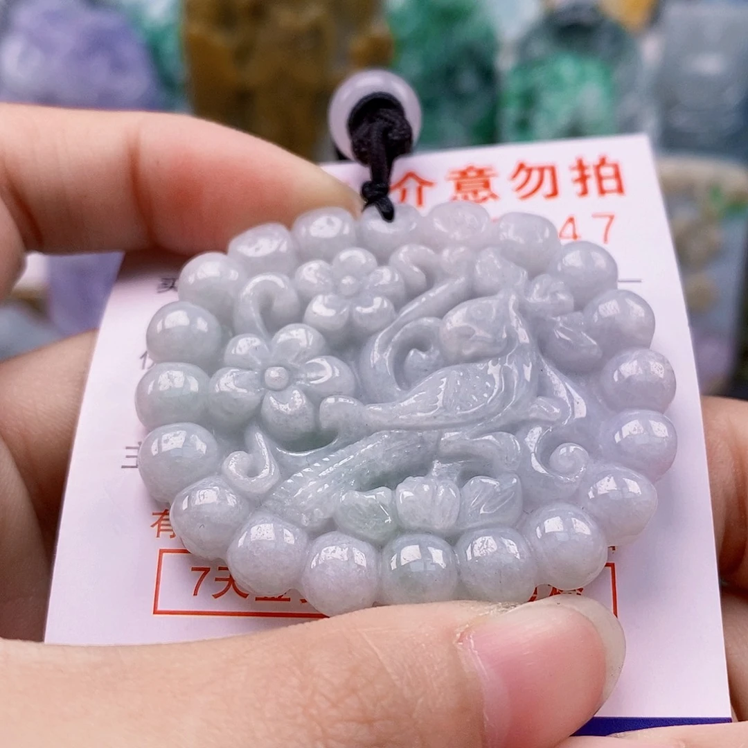 吊坠(不含链)未镶嵌翡翠