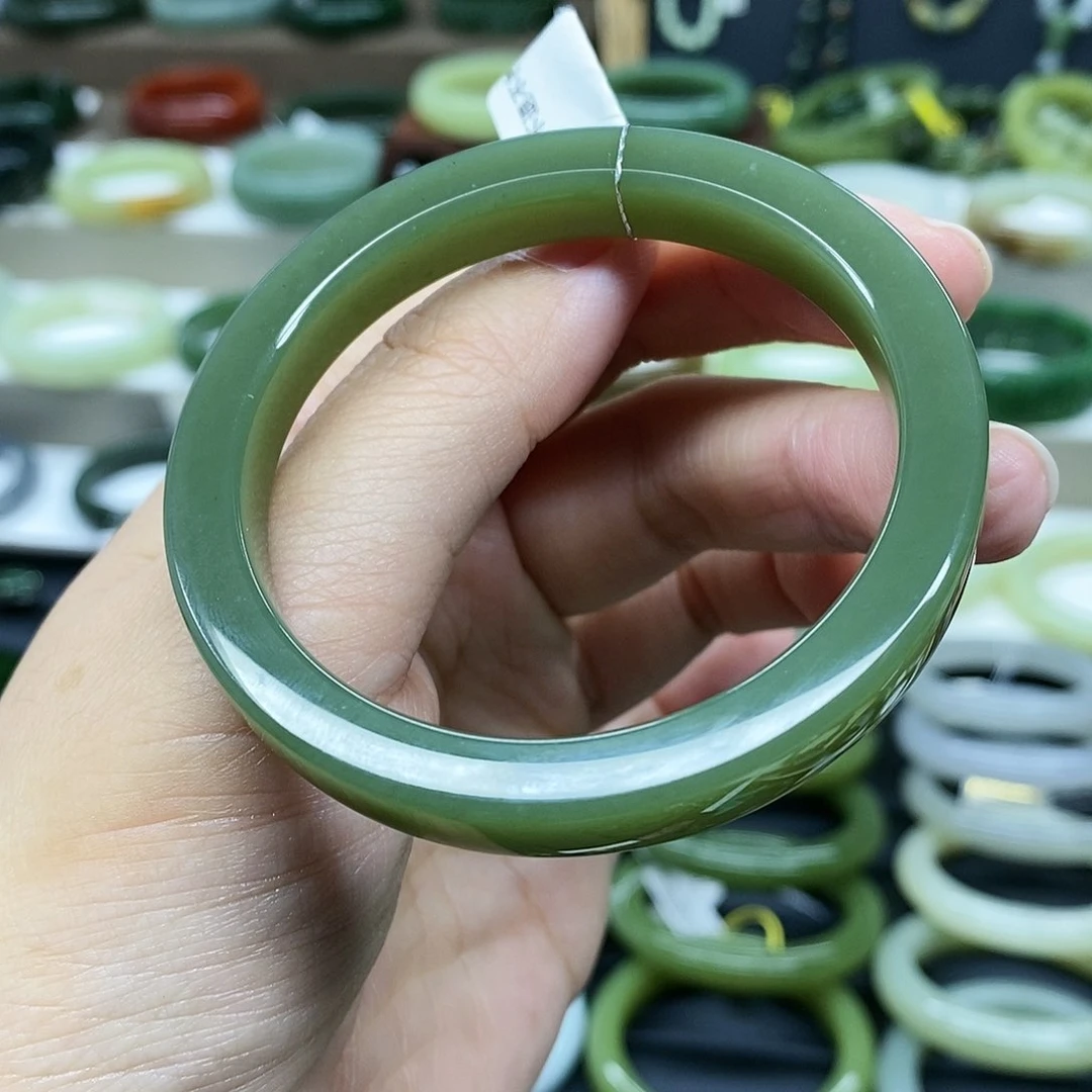 【闪购商品】未镶嵌手镯和田玉