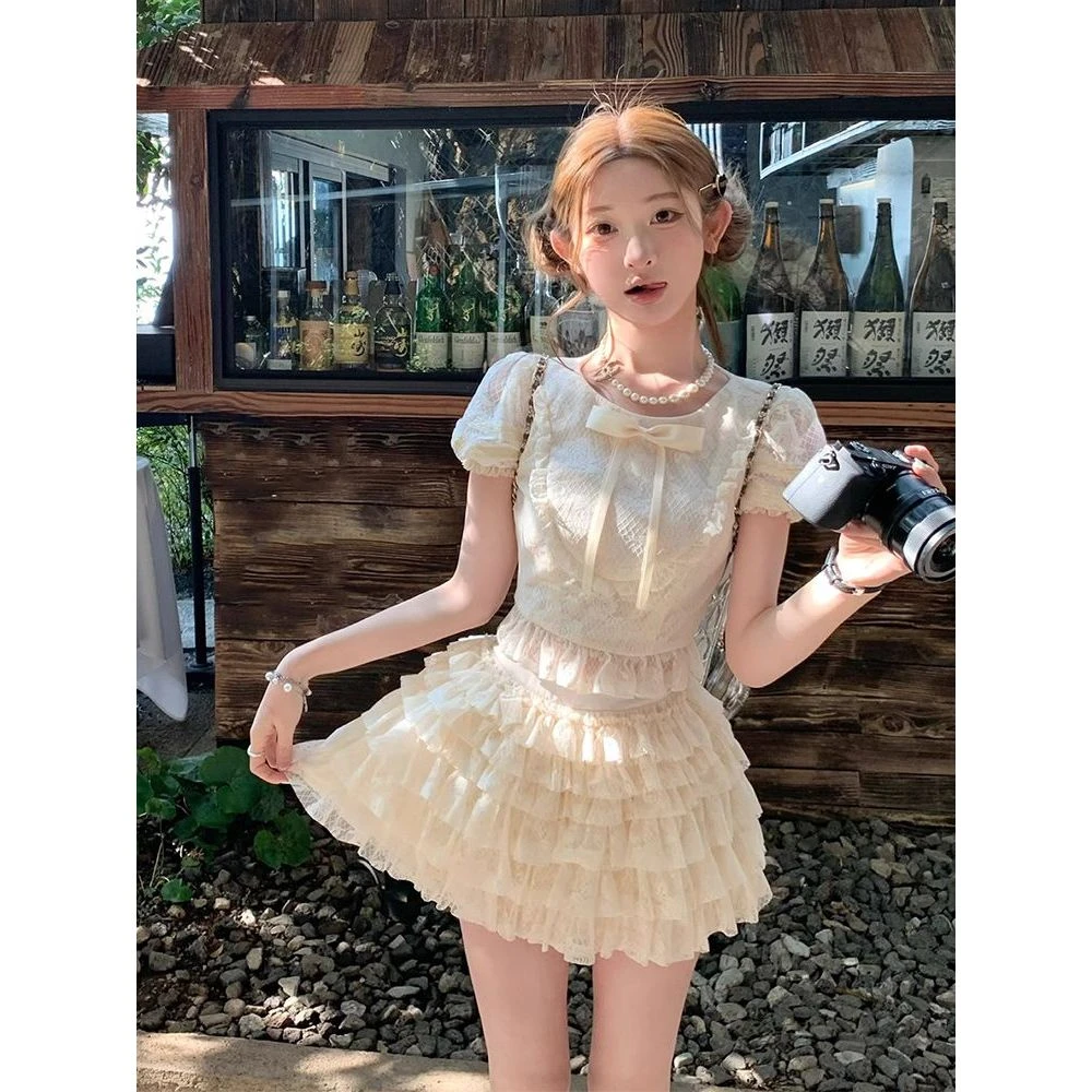 【尤梨日记】显瘦蕾丝气质上衣+蛋糕短裙短款重工两件套裙子夏季