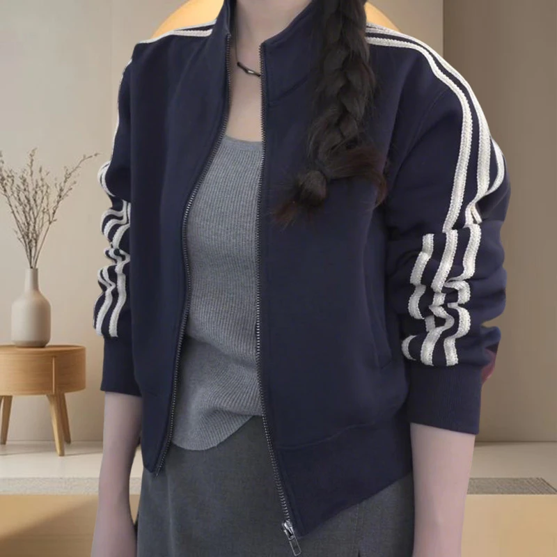 2025春季韩版时尚休闲女外套春游出行衣服小众设计感条纹长袖上衣