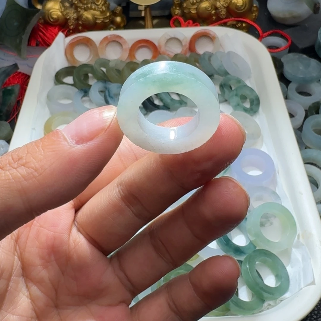 定制翡翠未镶嵌天然翡翠